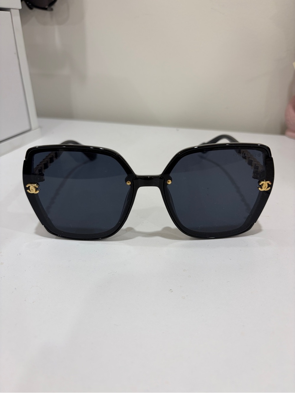 CHANEL Black Oversized Square Sunglasses with Gold CC Chain Detail - Picture 3 of 8